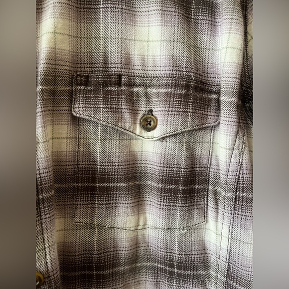 Carhartt Flannel - Picture 6 of 7